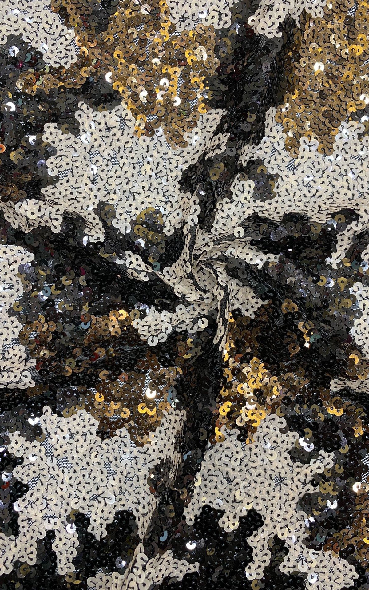 2025 new model stretch net fabric with 5mm multi-color sequins, lightweight and simple women's dress shirt evening gown shoes bag hat bead fabric