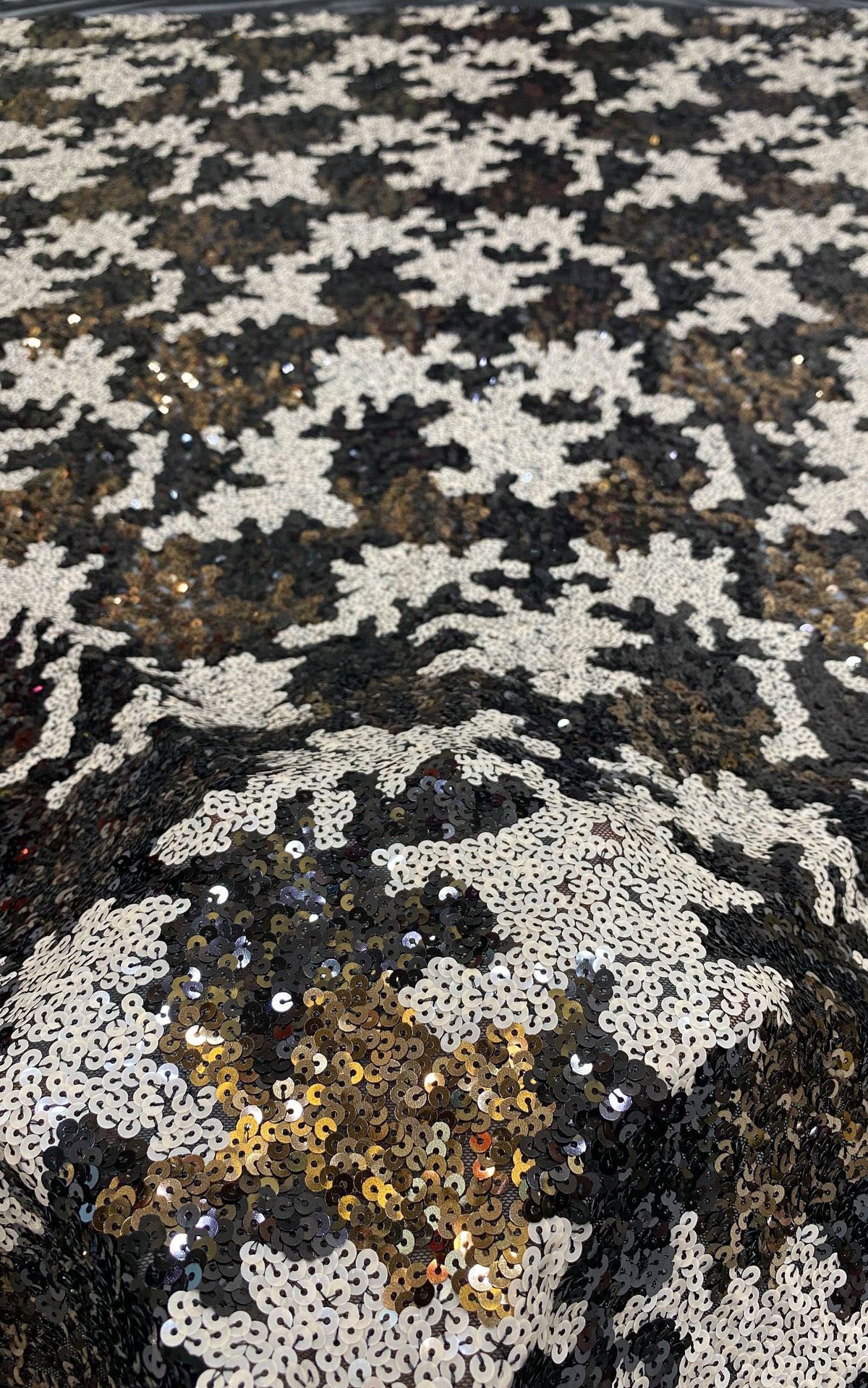 2025 new model stretch net fabric with 5mm multi-color sequins, lightweight and simple women's dress shirt evening gown shoes bag hat bead fabric