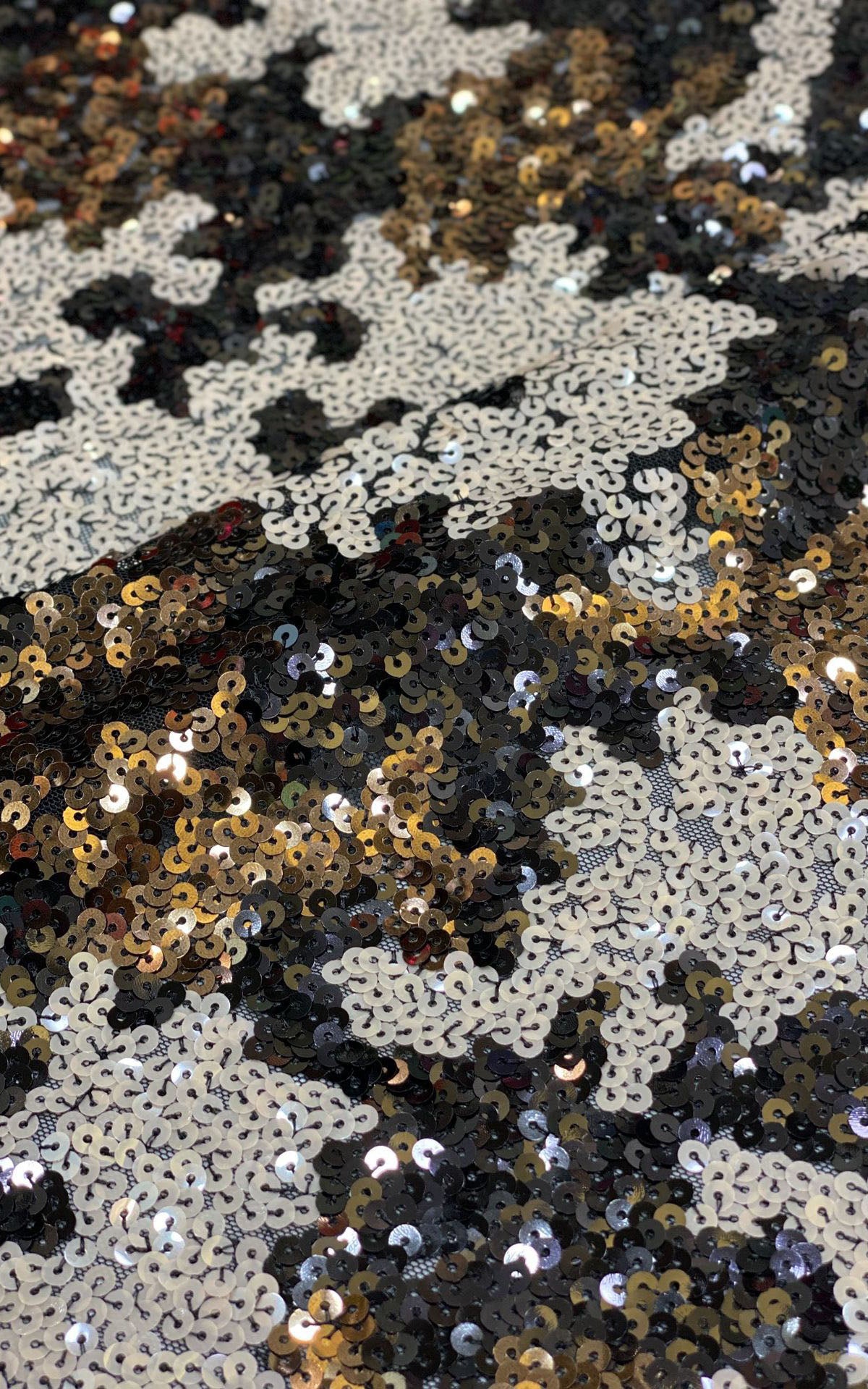 2025 new model stretch net fabric with 5mm multi-color sequins, lightweight and simple women's dress shirt evening gown shoes bag hat bead fabric