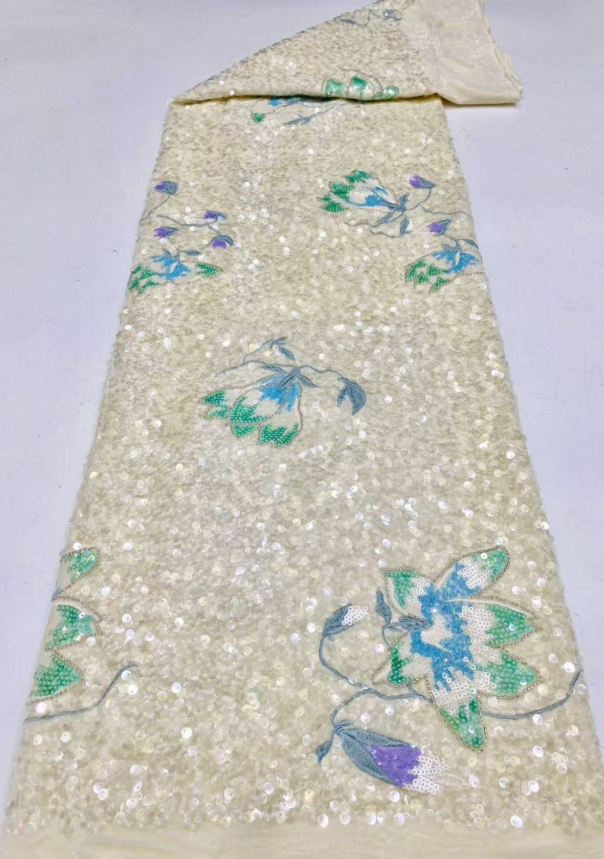 New velvet bottom heavy floral embroidery with beads and sequins, Chinese-style cheongsam evening dress coat, fashion bead embroidery fabric.